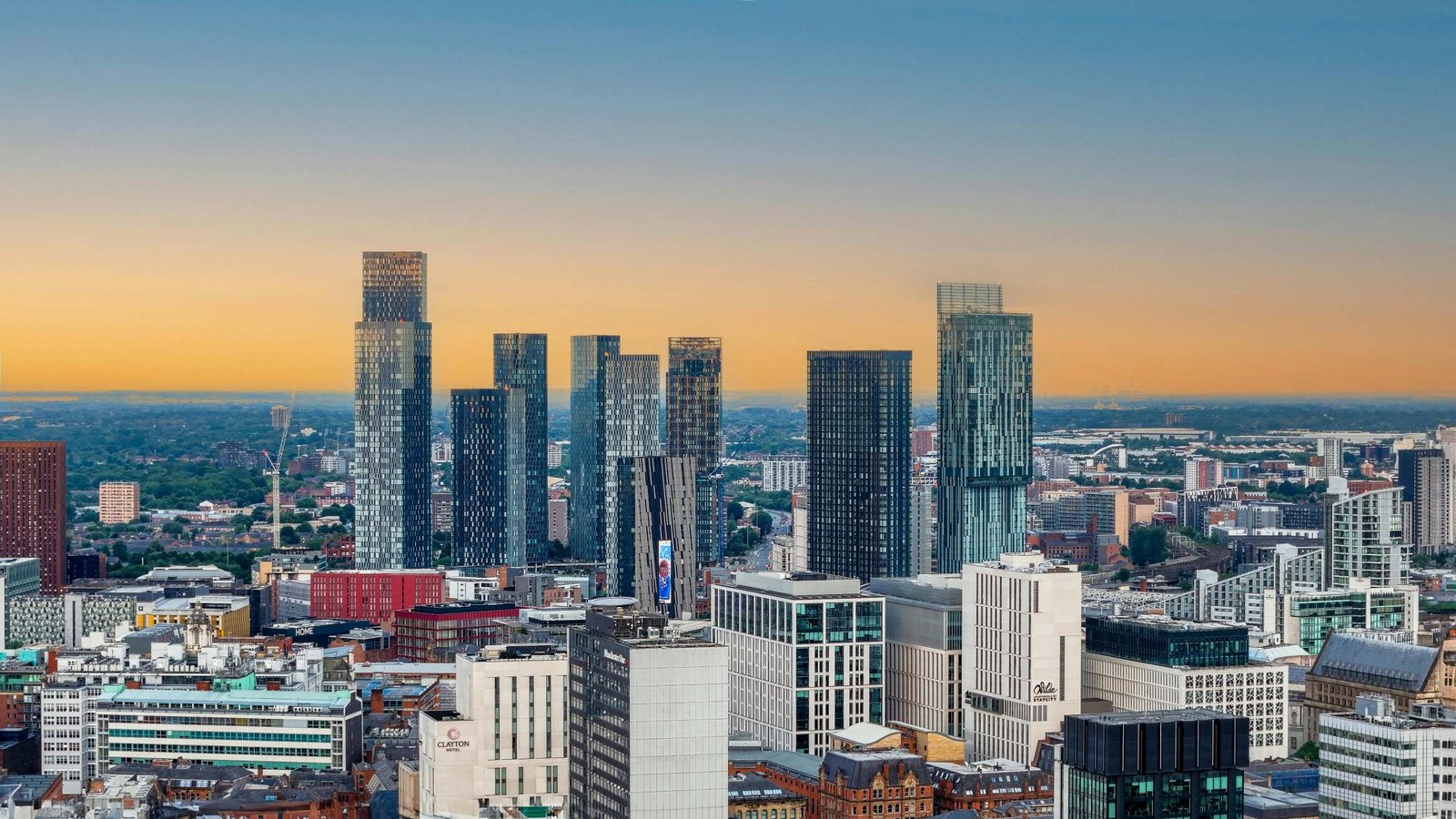 Part-Time Job Market in Manchester: Top Industries for Students