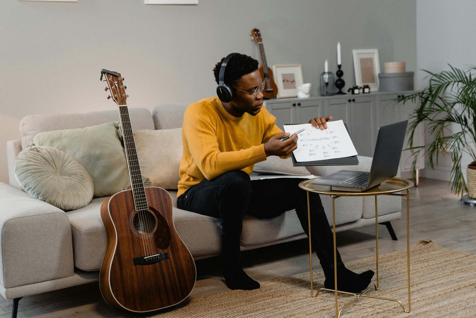 Private Tutoring in the UK: How to Earn While You Study