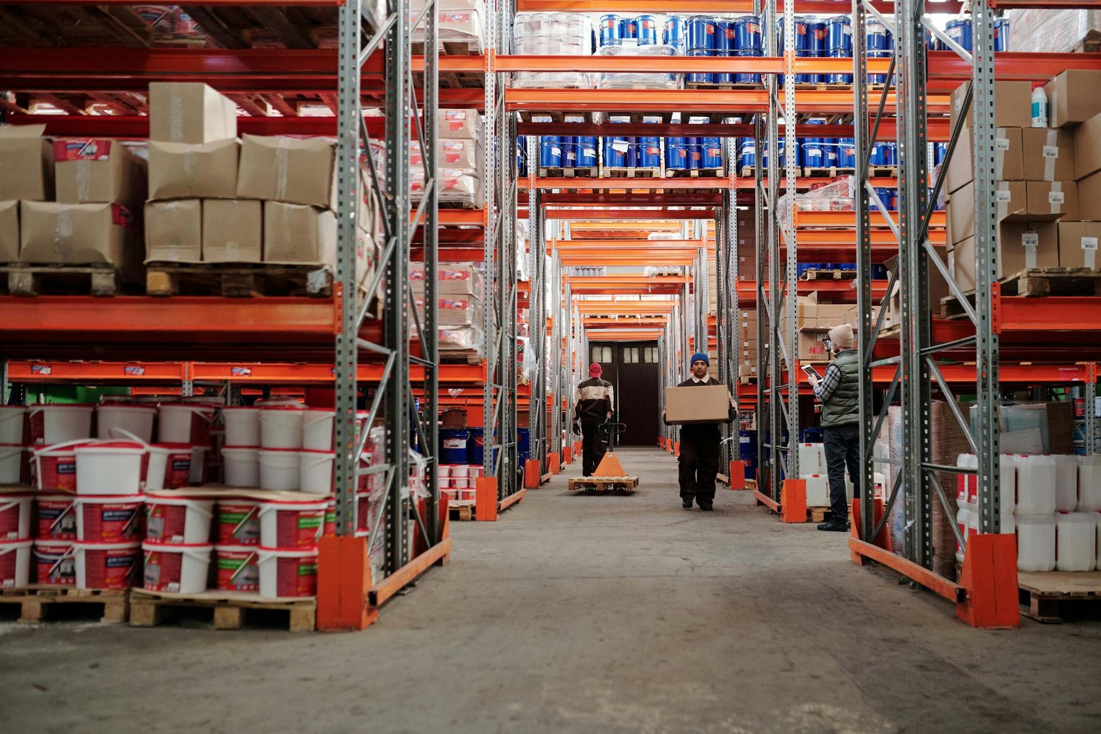 Amazon warehouse jobs UK fulfilment center interior